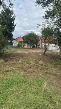 BRASADAS vinde parte de casa, str Unirii cu 7 ari teren.