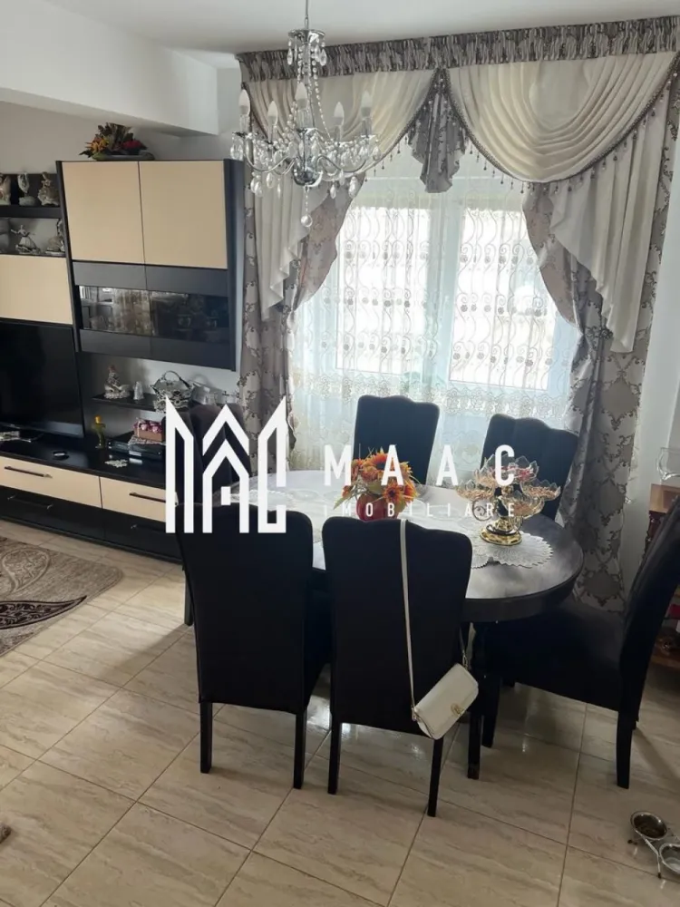 Casa tip Duplex | P+1+M | Curte | 4 camere | Arhitectilor - MAAC Imobiliare va prezinta o casa tip duplex in cartierul Arhitectilor. Locuință complet mobilată și utilată: Living spațios și luminos Bucătărie închisă, mobilată și utilată Trei dormitoare oferind spațiu și confort pentru întreaga familie Două băi, una cu cadă și cealaltă cu duș, pentru confort Spații suplimentare pentru depozitare Hol generos și primitor Camara-spalatorie pentru depozitare suplimentară Curte frumos amenajată și construcție adițională Bucătărie suplimentară în curte, perfectă pentru grătar sau petreceri în aer liber O cameră adițională și un loc de relaxare în aer liber Anul construcției: 2014, finisată în 2017 Două terase, oferind posibilitatea de a vă bucura de aerul proaspăt și priveliștea împrejurimilor. Acces facil la magazine, incluzând Kaufland, Lidl și Simpa Parcuri și stații de autobuz în proximitate. Pentru mai multe detalii precizati telefonic ca ati vazut anuntul cu ID: CP2783749 }}