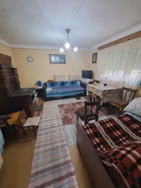 BRASADAS vinde casa în Someseni, comuna Apa