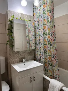 Inchiriere apartament decomandat 2 camere
