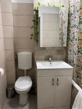 Inchiriere apartament decomandat 2 camere