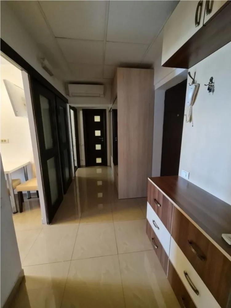 Dristor, Ramnicu Sarat - IMPORTANT!! Accept colaborarea cu agentii doar daca percep comision de la client! Nu sunati inutil! Ap. 2 cam., complet mobilat si utilat, contorizat (apa + caldura), etajul 7/10, 2 aparate de aer conditionat, masina de spalat + uscator Samsung Smart, Tv smart in living, bucatarie si dormitor. Pret inchiriere 570 euro. Garantie 570 euro contract Anaf, liber de la 1 decembrie
