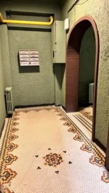 Apartament spațios și luminos într-o vilă interbelică – Budapesta / Tineretului