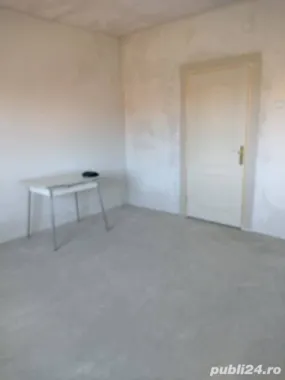 Casa 80 mp cu doua camere de vanzare in Pelisor