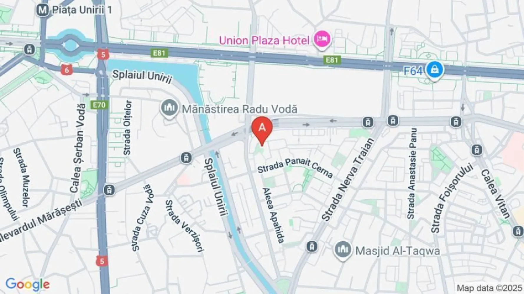 Inchiriez garsoniera nemobilata, Unirii, Goga, langa Camera de Comert, Inalta Cu - Inchiriez garsoniera renovata lux, prima inchiriere, nemobilata pentru persoanele care vor sa-si faca birou ori au mobila proprie. Locatie centrala, langa Camera de Comert, la 5 minute de mers pe jos de Tribunalul Bucuresti, 10 minute de statiile de metrou Timpuri Noi sau Unirii, distanta egala, 20 minute de Bucuresti Mall. Fiind in planul doi este o zona foarte linistita si cu multa verdeata. La cerere poate fi mobilata si utilata. Dotari-aer conditionat nou, baie utilata, mobila de bucatarie in curs de montare.