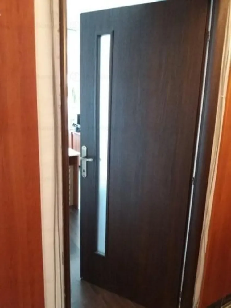 BRASADAS Inchirieriaza DUPLEX 5 camere BD. UNIRII - Brasadas închiriază DUPLEX de LUX – 5 camere, 4 terase – Bdul. Unirii Descoperă un duplex exclusivist, proaspăt renovat, cu 5 camere decomandate, finisaje premium și un standard occidental rar întâlnit. Spațiu ideal pentru firmă, birouri, locuință premium. ✔ 4 terase panoramice ✔ 2 băi + bucătărie mobilată pentru firmă ✔ Aer condiționat, termopan, parchet, gresie, faianță ✔ Nemobilat – pregătit pentru amenajarea ta 📍 Bdul. Unirii 76, Sector 3 – Etaj 8+9, Duplex 64 💶 1250 EUR/lună 📞 Detalii: 0745964492 – ALEX 🌐 www.brasadas.com