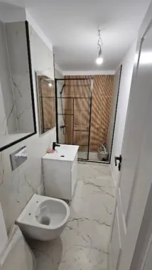 Inchiriez garsoniera nemobilata, Unirii, Goga, langa Camera de Comert, Inalta Cu