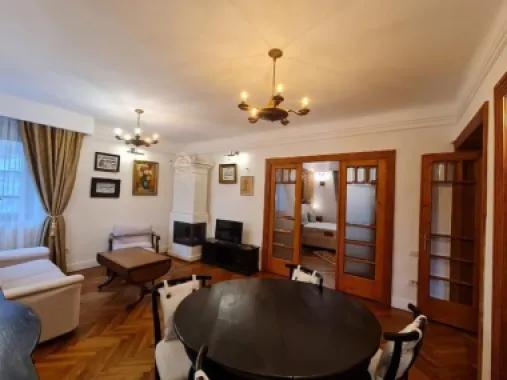 BRASADAS închiriază – Apartament istoric restaurat TINERETULUI