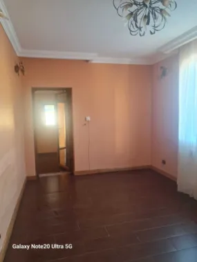 BRASADAS vinde casă 4 cam 3.15 ari zona L Blaga.