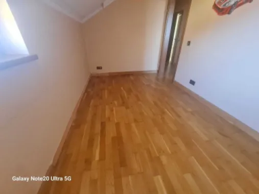 BRASADAS vinde casă 4 cam 3.15 ari zona L Blaga.