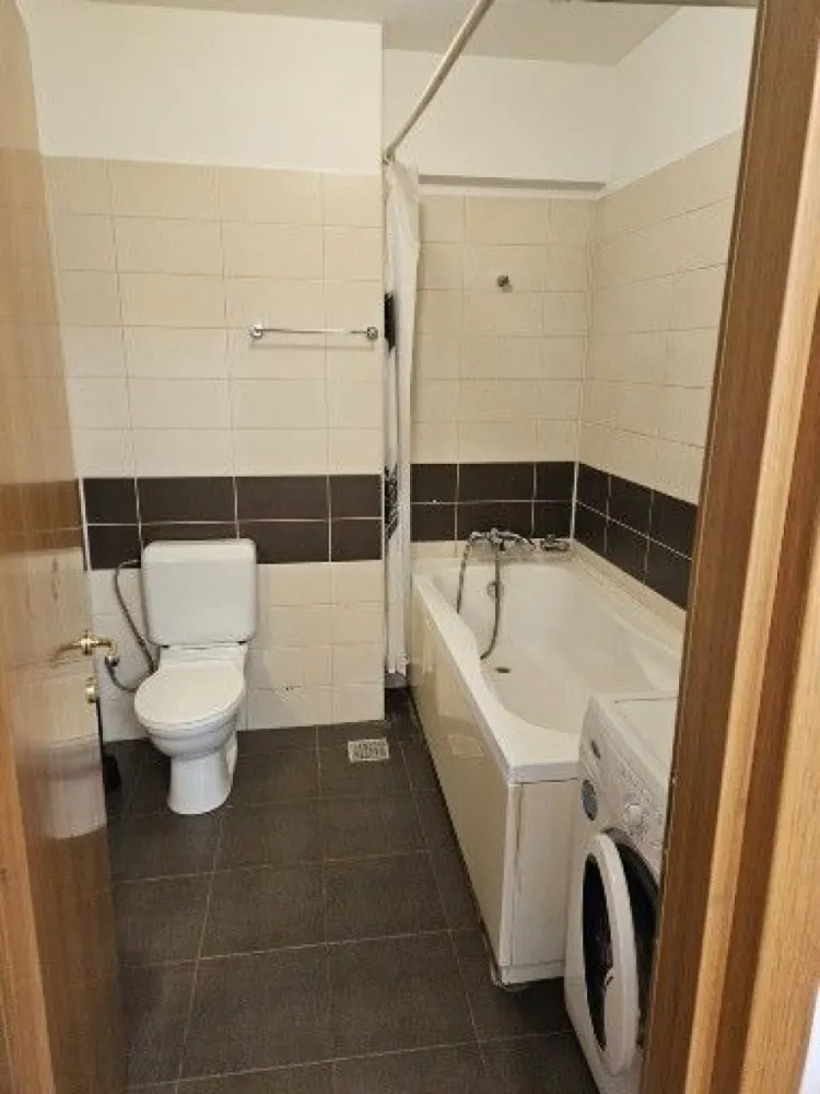 BRASADAS vinde ap 2 cam Herastrau - Agentia Imobiliara BRASADAS vinde apartament cu doua camere in zona Soseaua Nordului, etaj 4/6. Suprafata utila 64mp +16mp balcon. Gresie, faianta, parchet, temopan, masina de spalat rufe, aer conditionat, bucataria mobilata, frigider. www.brasadas.com.