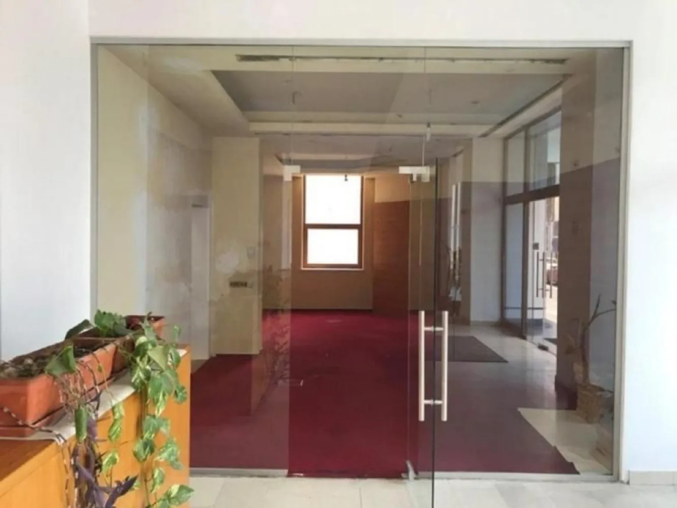 BRASADAS vinde Cladire de Birouri Inchiriat in Zona Unirii.