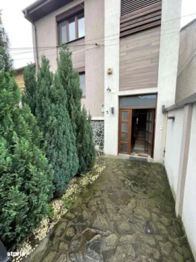 BRASADAS vinde casa in zona stadionului Olimpia.