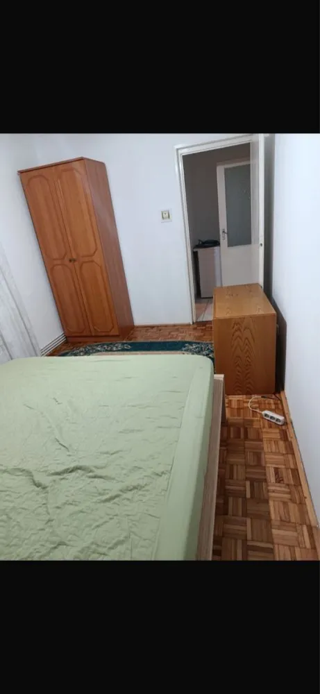 BRASADAS închiriază ap cam etaj 3/4 LIDL Careiului. - Agenția imobiliara BRASADAS închiriază apartament în Satu Mare, Aleea Prahovei, compus din 2 camere, bucătărie, baie, balcon, hol și debara. Apartamentul este situat la etajul 3/4. www.brasadas.com.