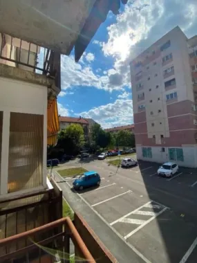 BRASADAS vinde ap 2 cam decomandat, 60,7 mp – Etaj 1, Carpați 2