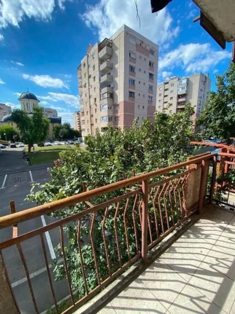 BRASADAS vinde ap 2 cam decomandat, 60,7 mp – Etaj 1, Carpați 2