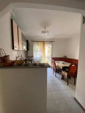 BRASADAS vinde ap 2 cam decomandat, 60,7 mp – Etaj 1, Carpați 2