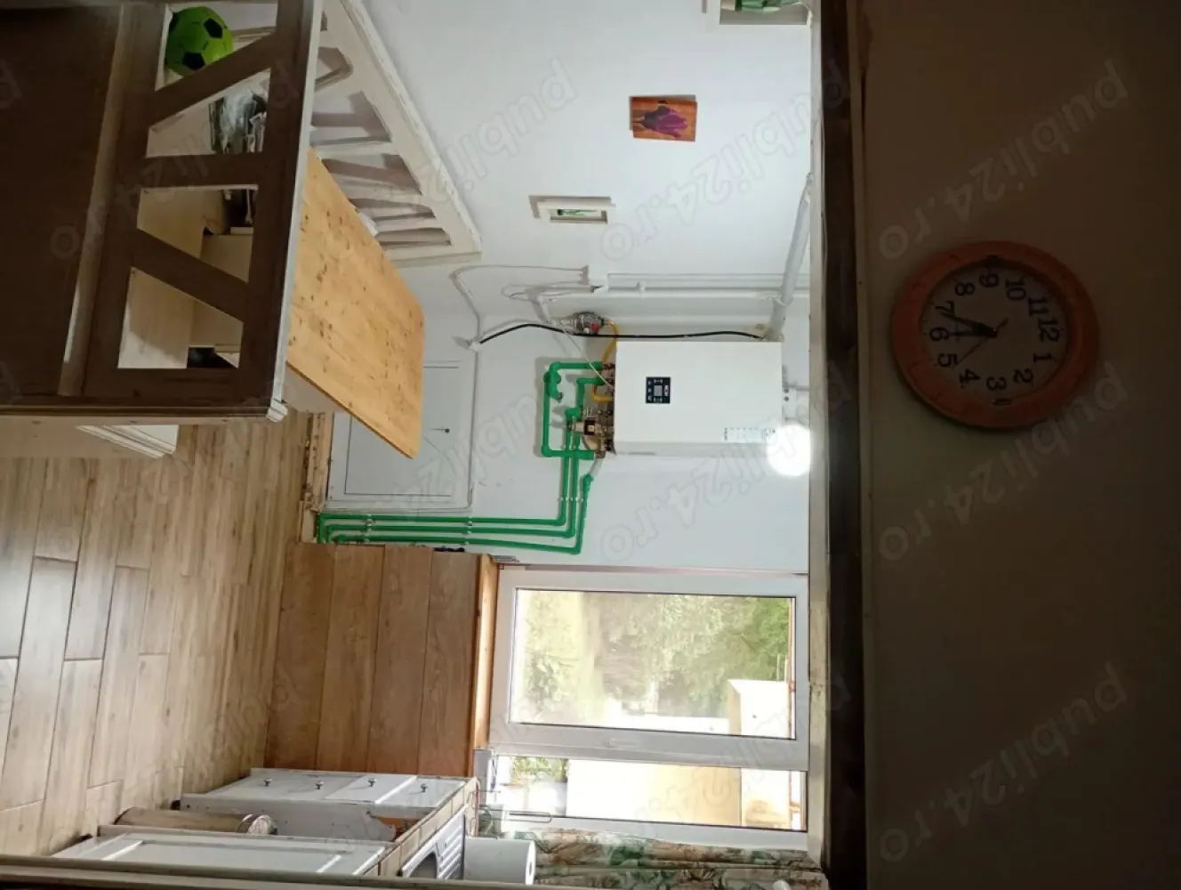 BRASADAS vinde ap 2 cam decomandate, PARTER Botizului. - Agenția imobiliara BRASADAS vinde apartament cu încălzire în pardoseală, microcentrală nouă,beci curat se poate depozita alimente ,baia cu duș dar intră și o cadă, magazine în apropiere, stație de autobuz, parc, grădiniță. www.brasadas.com.