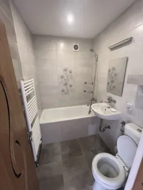 BRASADAS vinde ap 2 cam 50mp 4/4 Central.