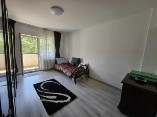 APARTAMENT 5 CAMERE 120000 euro negociabil