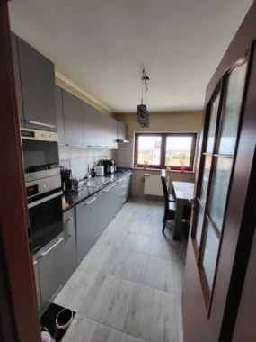 BRASADAS vinde ap 4 cam decomandat cu vedere deosebită