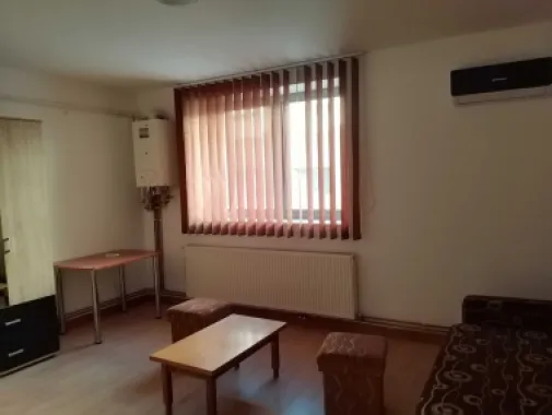 BRASADAS vinde garsoniera RENOVATA 27mp etaj 1 Bdul. Closca.