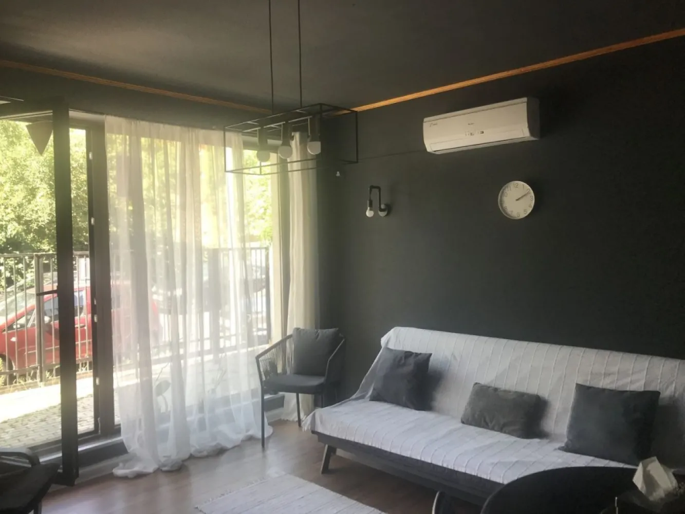 Splaiul Unirii, Mihai Bravu, parter in vila - ap. 2 cam in vila (2014), liber de la 1 septembrie, utilat, centrala, mob./ nemob., 100 m de Splai, parcare, pers. fizica sau juridica, spatiu com., termen lung/ scurt (lunar), proprietar,
