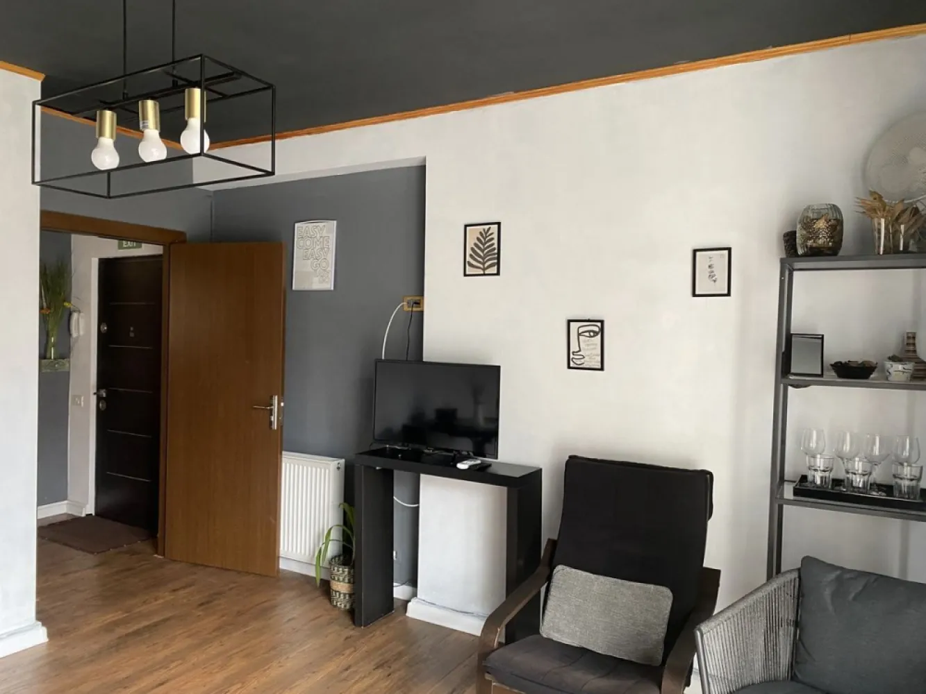 Splaiul Unirii, Mihai Bravu, parter in vila - ap. 2 cam in vila (2014), liber de la 1 septembrie, utilat, centrala, mob./ nemob., 100 m de Splai, parcare, pers. fizica sau juridica, spatiu com., termen lung/ scurt (lunar), proprietar,