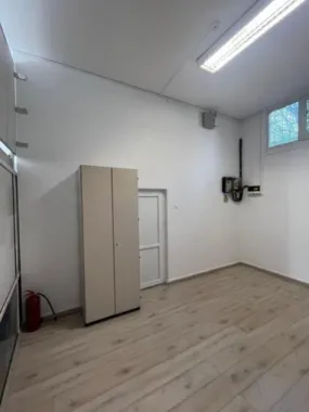 Spatiu comercial stradal Bd.Unirii - Traian - 70 mp