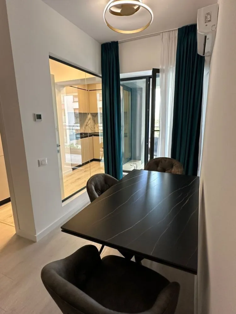 Apartament 2 camere smart residence - Inchiriez apartament 2 camere in Smart Residence Lujerului, prima inchiriere, constructie 2025. Complet mobilat si utilat, masina de spalat + uscator. Loc de parcare la subteran