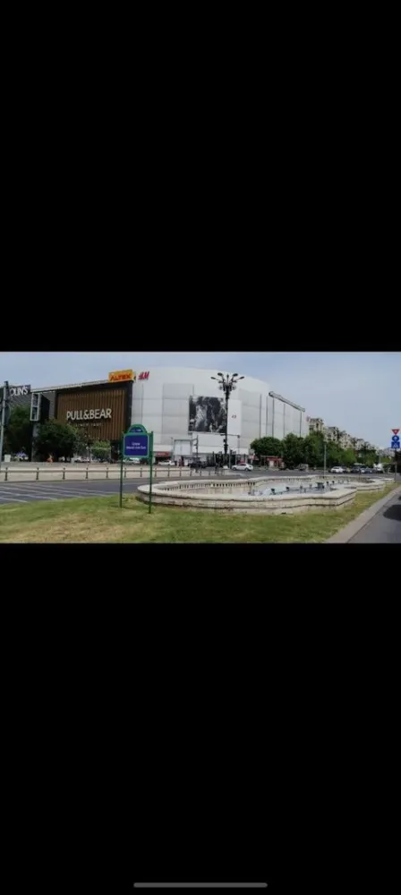 Închiriez Garsonieră Unirii - Ofer spre închiriere garsoniera decomandată, foarte bine compartimentată în spatele magazinului Unirea.Garsoniera este mobilată,se află la etajul 4 din 10, blocul este situat într o zonă foarte liniștită.Termopan,gresie, faianță, parchet, ușă metalică, mașină de spălat,aer condiționat, aragaz.
