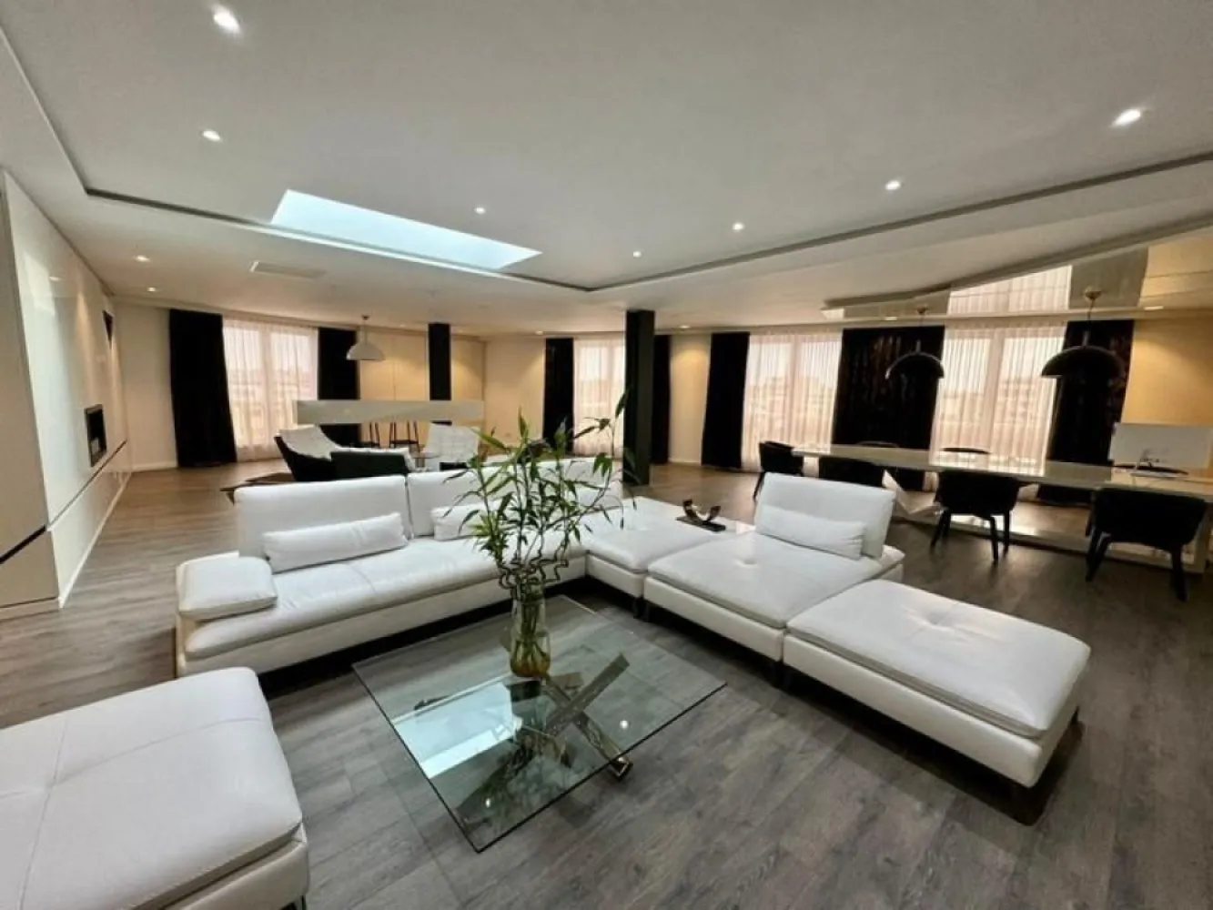 Penthouse Herastrau 116 terasa,mobilat si utilat loc de parcare si boxa subteran