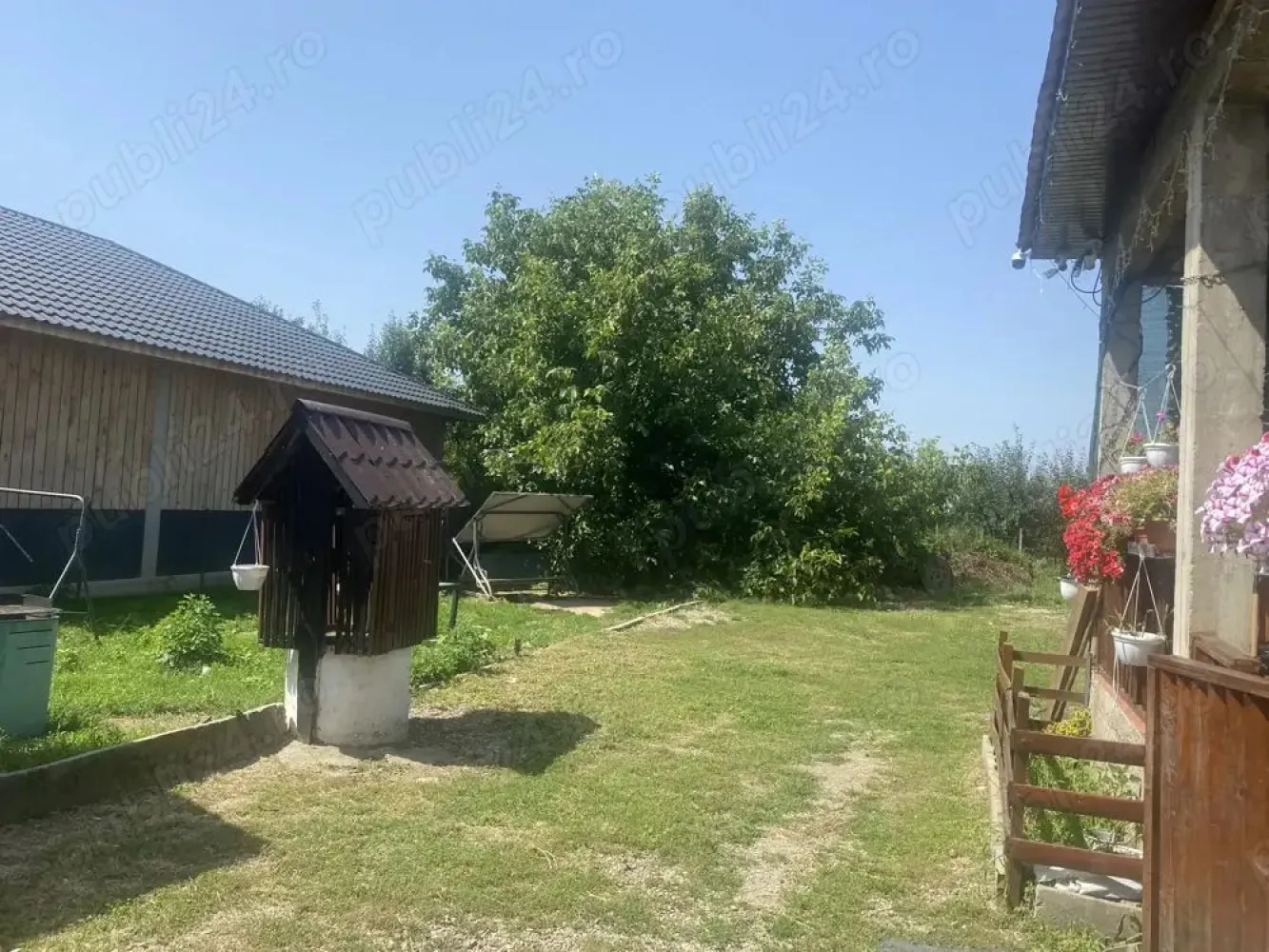 Casa de vanzare - Mai multe detalii telefonic ..in zona livada,toate utilitatile