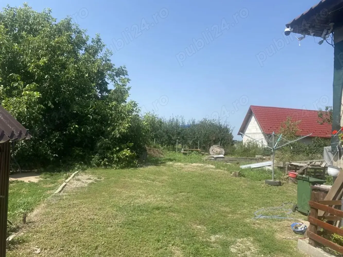 Casa de vanzare - Mai multe detalii telefonic ..in zona livada,toate utilitatile