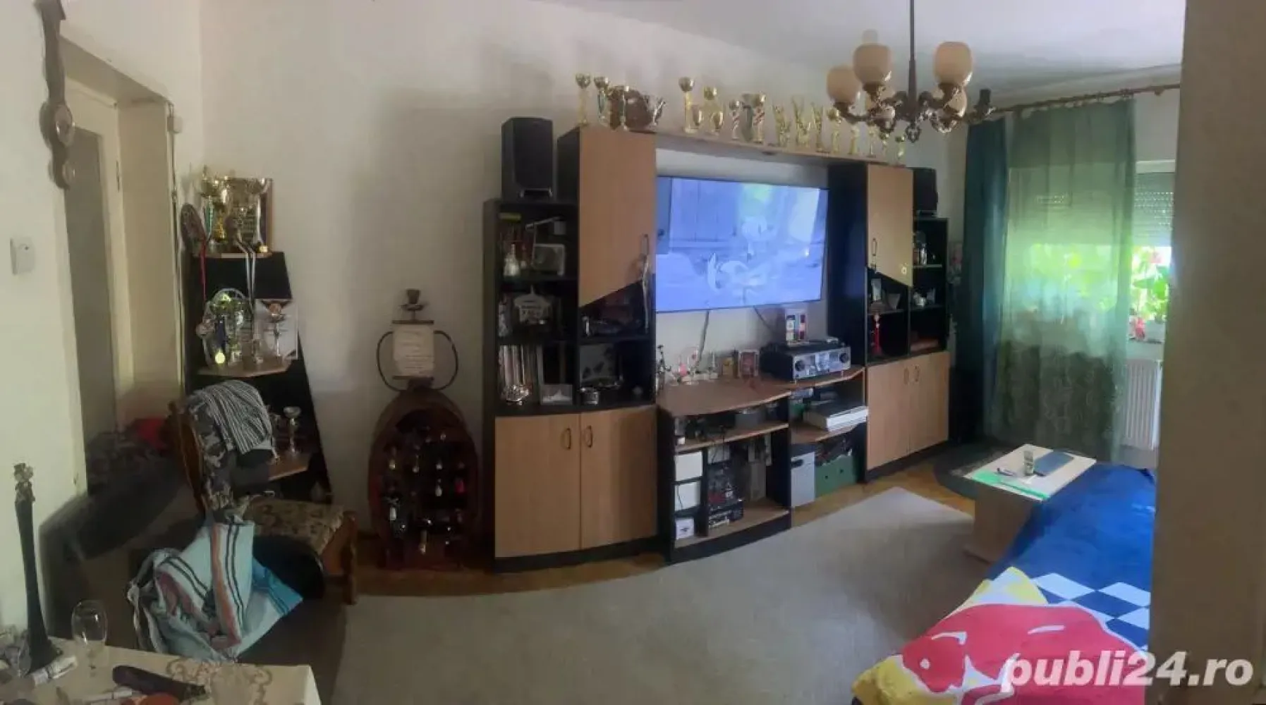 BRASADAS vinde ap 3 cam etaj 1/4 Careiului. - Agenția imobiliara BRASADAS vinde apartament cu camere la etajul 1/4 pe Careiului. Bloc din caramida, 84 mp Privileste spre curte, zona linistita, interfon. Usa intrare metalica Centrala pe gaz Aer conditionat Beci Garaj www.brasadas.com.