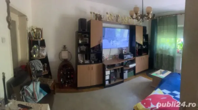 BRASADAS vinde ap 3 cam etaj 1/4 Careiului.