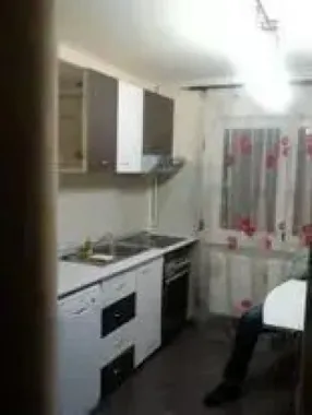 Vand apartament 4 camere Micro 16