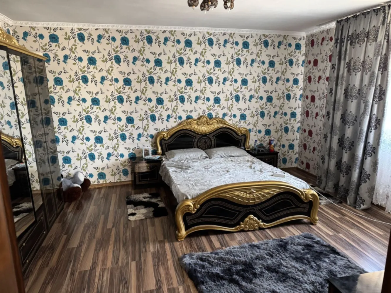 Casa de vanzare Bocicau - Vand casa in Bocicau , Com Tarna Mare, Casa dispune de curent electric , apa , 2 camere , living mare , bucatarie , baie , anexa in spate , șură . Casa este renovata in interior. Teren 60 ari mai multe detalii in privat sau la numaru de telefon : 07******04