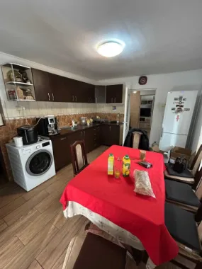 BRASADAS vinde casa cu 4 cam 5.7 ari in zona BURDEA.