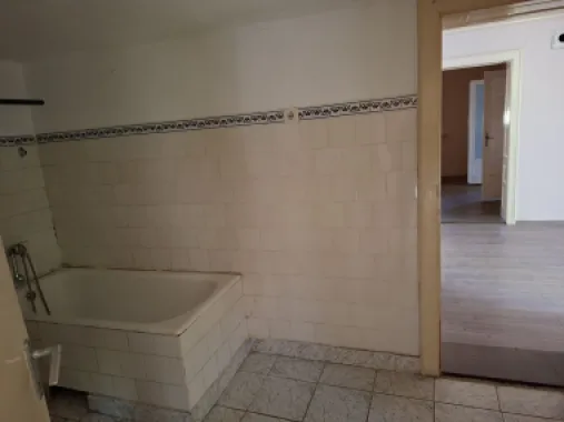 BRASADAS vinde casa 3 cam cu teren 5 ari in 14 Mai.