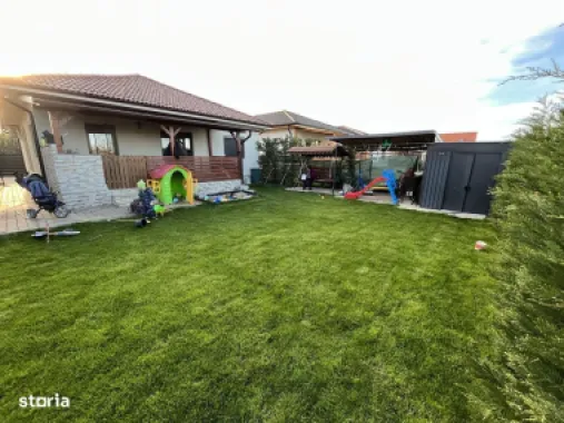 BRASADAS vinde casa tip PARTER cu garaj in zona Dara.