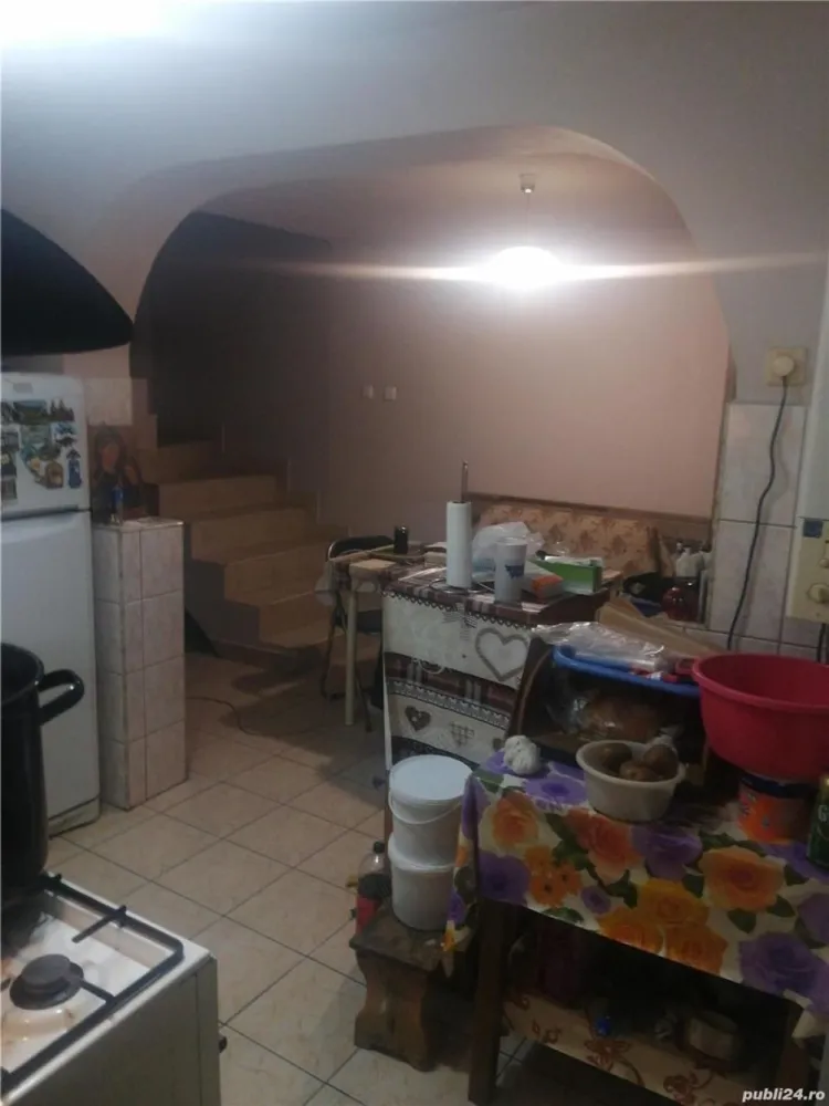 BRASADAS vinde casa din cărămidă cu 2 cam. zona Baritiu.