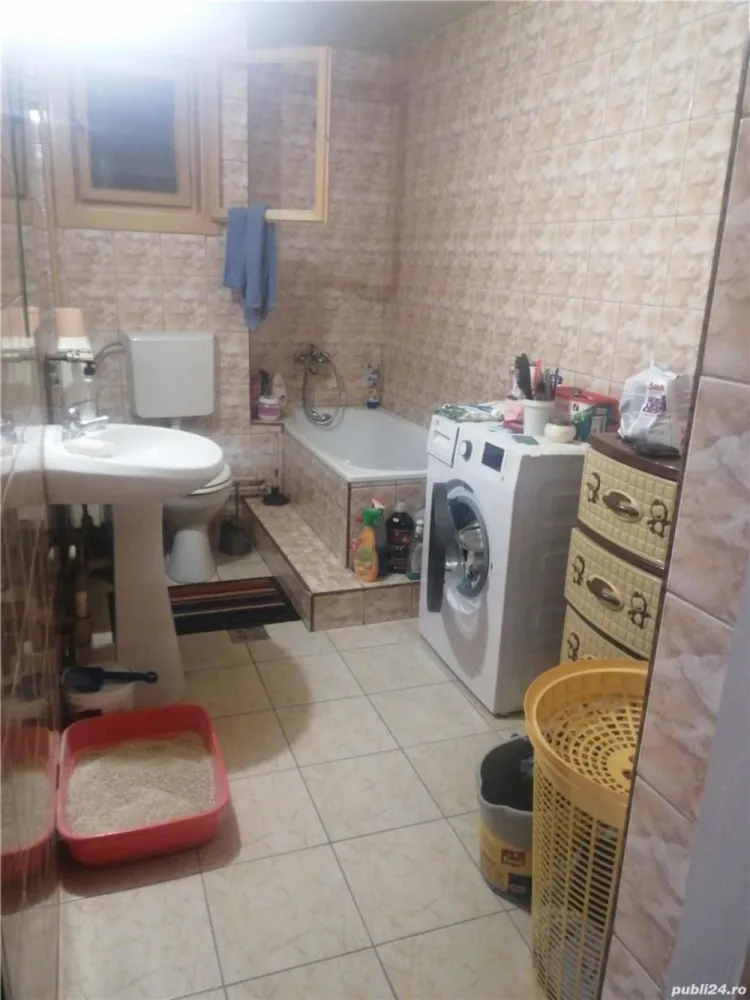 BRASADAS vinde casa din cărămidă cu 2 cam. zona Baritiu.
