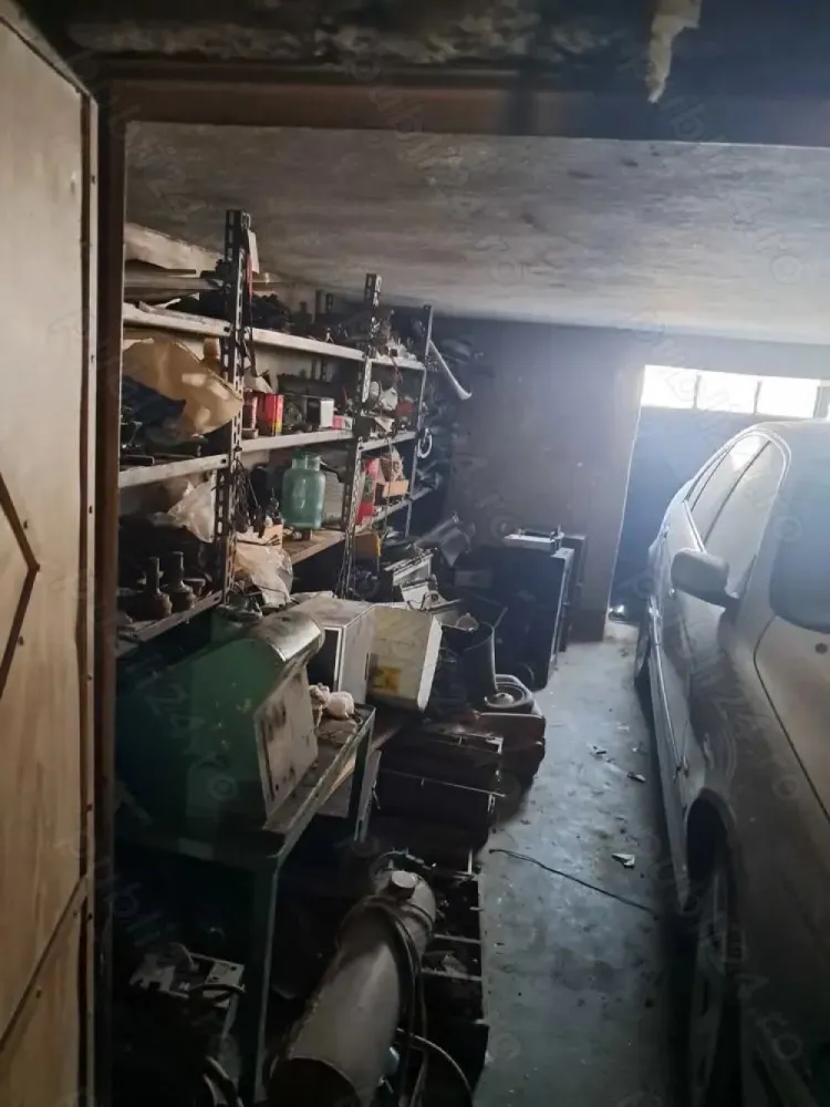 Casă de vânzare