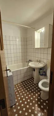Garsoniera de inchiriat et 8/10 - zona Piata Iancului