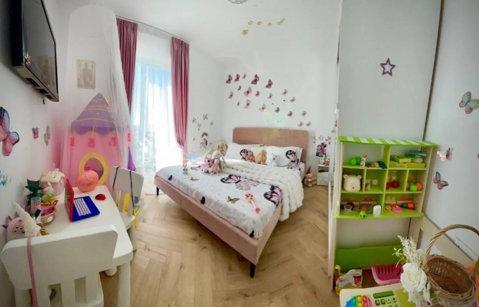 Apartament 3 camere cu terasa si loc de parcare zona Garii Obor