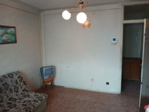 BRASADAS vinde Ap 2 cam 49mp et 4/4 Plopilor - Cluj