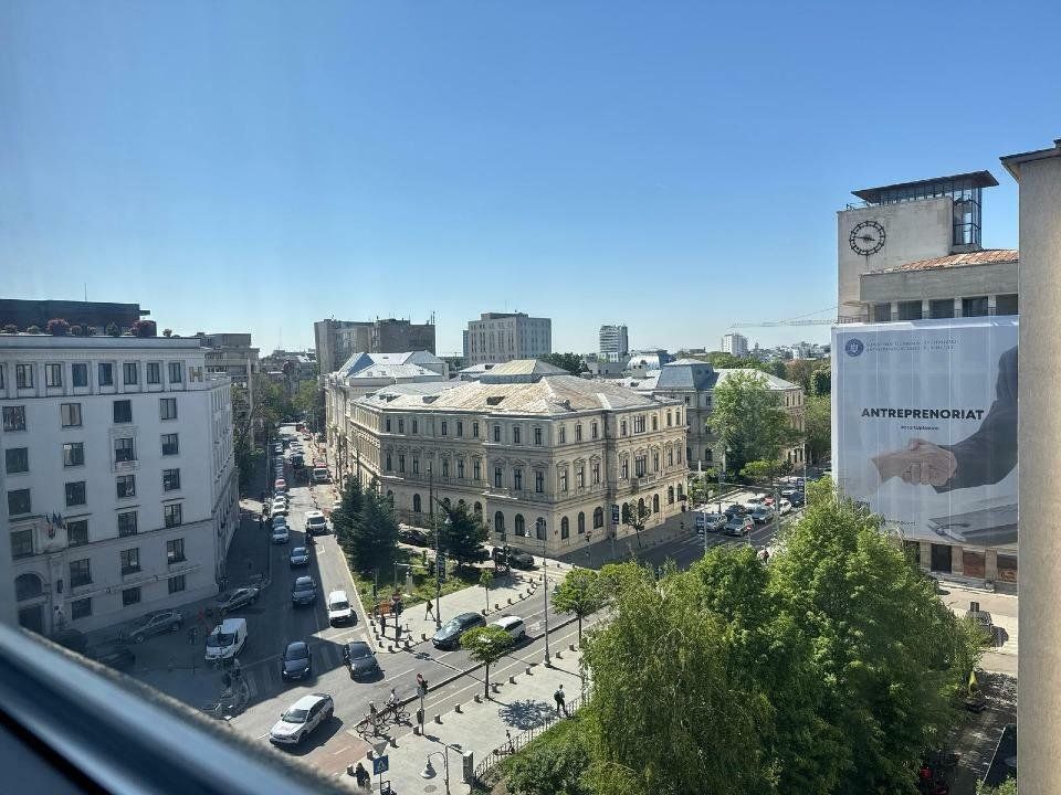 ap. 3 camere 2 bai 2 balcoane 2 scari 2 lifturi Calea Victoriei Biserica Amzei