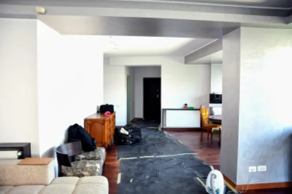 BRASADAS închiriază Ap 4 cam GARAJ Et 3,4/5 ROMANA.