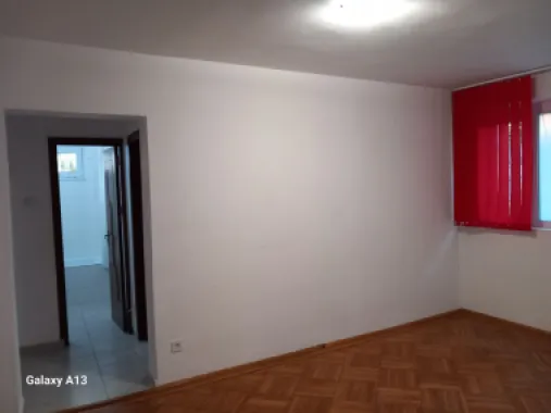 BRASADAS vinde ap 2 cam 48mp nemobilat PARTER Baba Novac 2.